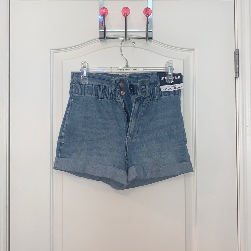 Hollister ultra high-rise mom shorts